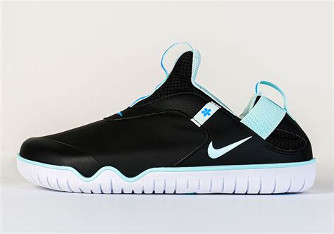 nike air zoom pulse sneakers.